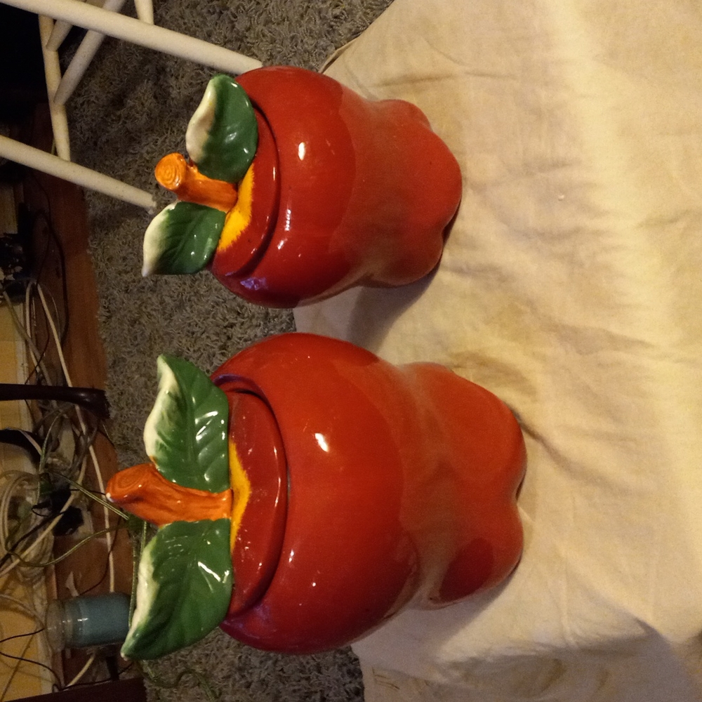 2 apple canisters